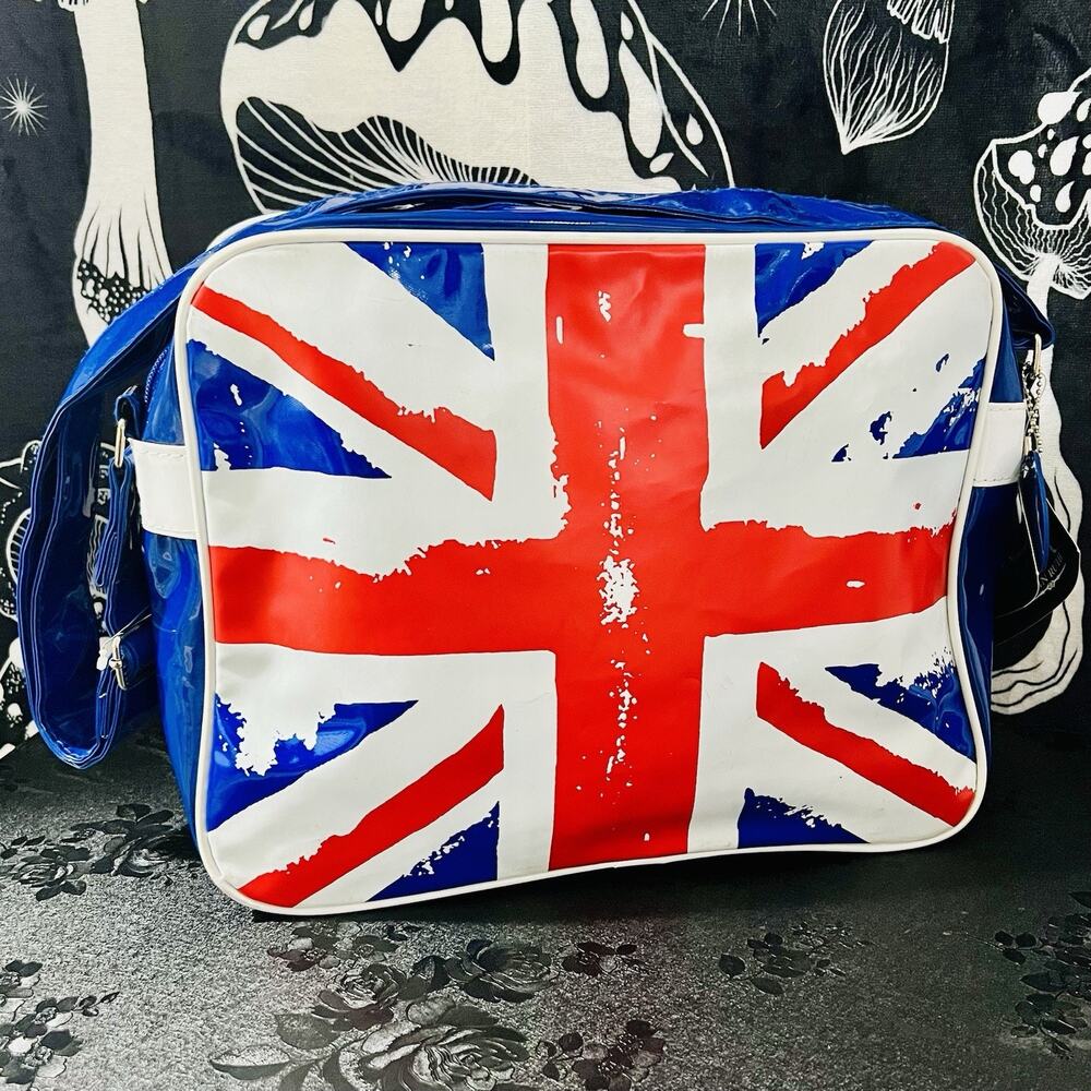 NEW WITH TAGS Robin Ruth Union Jack London Crossbody Bag